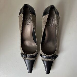 CIRCA Joan & David Black Pointy Toe Stiletto Pumps Buckle Leather Stitch Detail